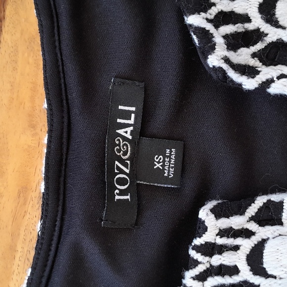 Roz & Ali, Embroidery dress - Picture 11 of 16